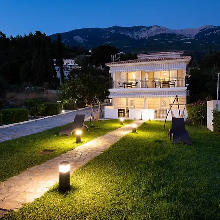 Barefoot Contessa * Λουρδάτα
