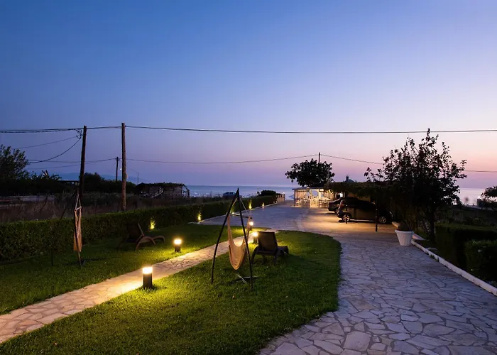 Barefoot Contessa * Lourdata (Kefalonia)